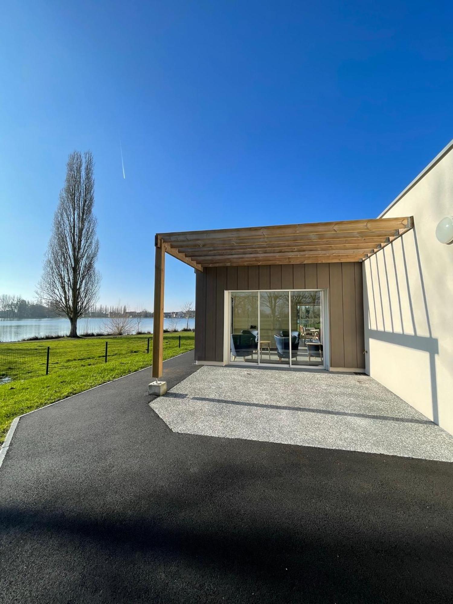 Relais Les Rives Du Lac Coulonges-sur-Sarthe エクステリア 写真
